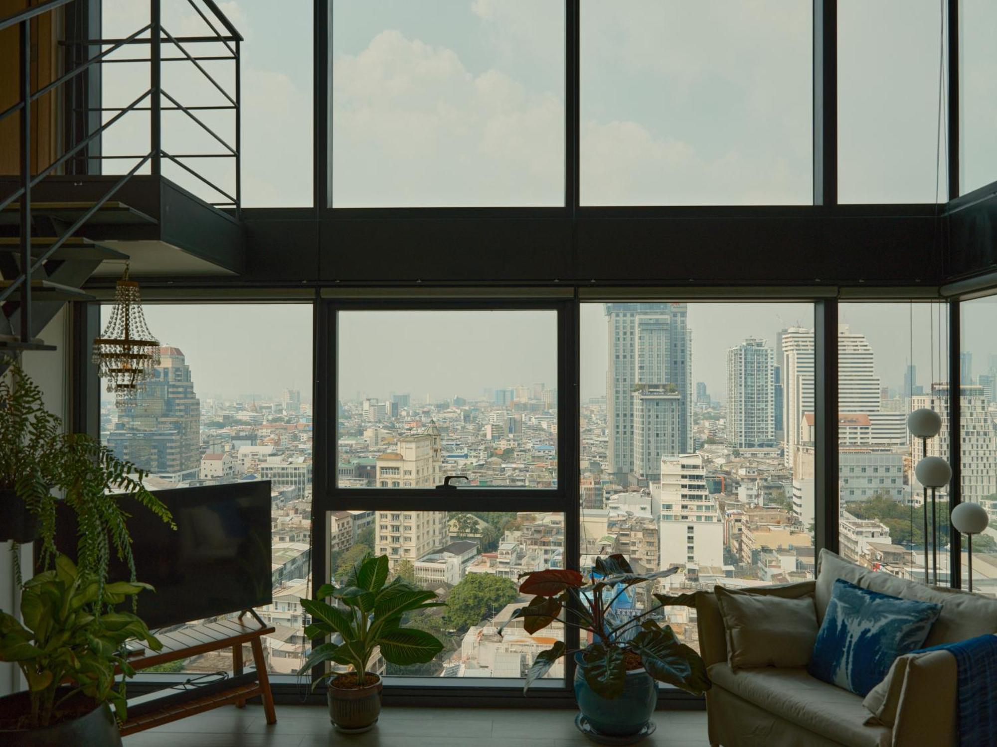 The Soul Series, High Floor, Rooftop Pool Apartment *